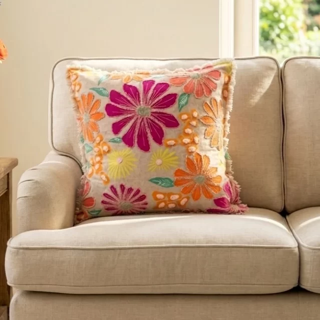 Spotlight Premium Cushion